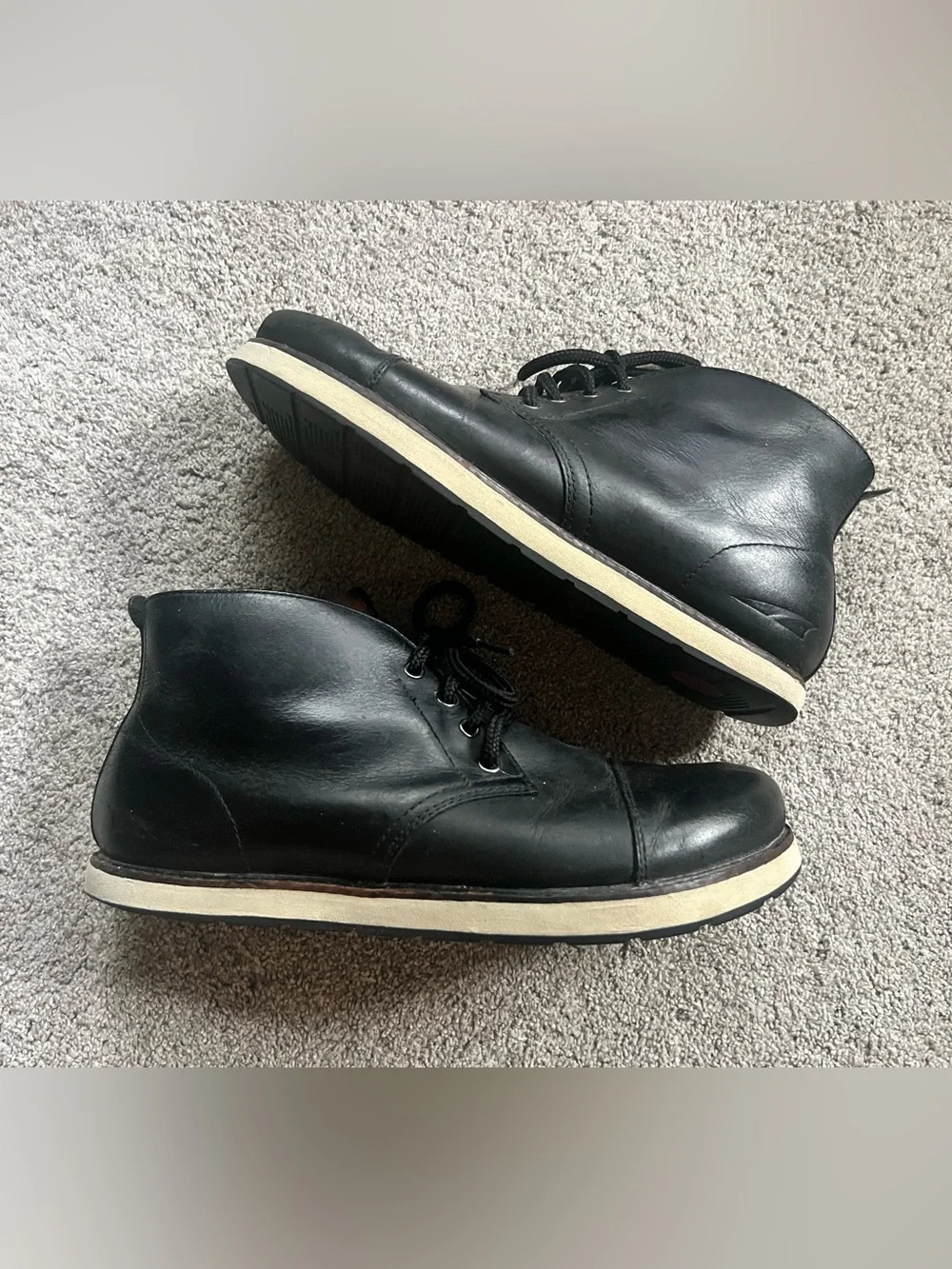 Altra Smith Men’s Size 12 Black Leather Cap Toe Chukka Boots